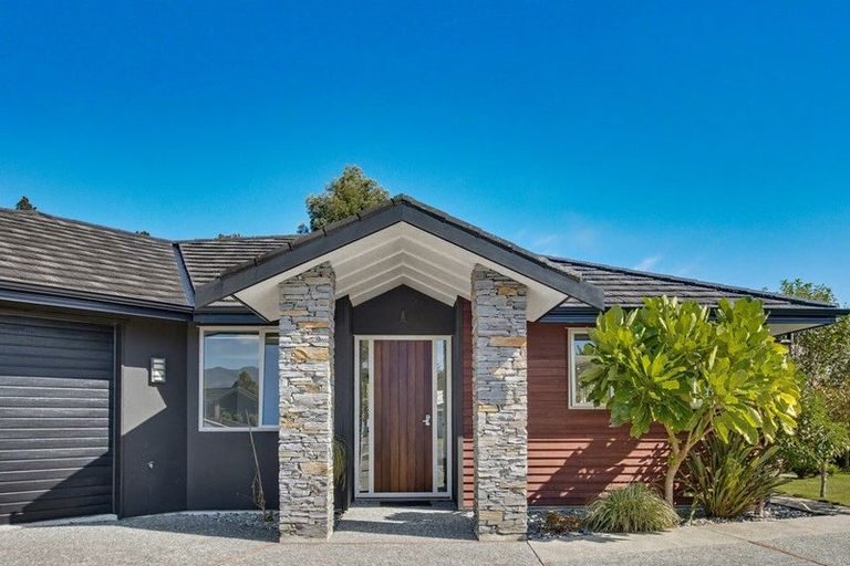 Photo of property in 13 Kawatiri Place, Westport, 7825