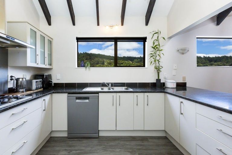 Photo of property in 21 Tapestry Grove, Silverstream, Upper Hutt, 5019