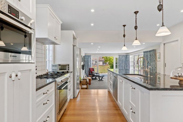 Photo of property in 20 Royds Street, Fendalton, Christchurch, 8014