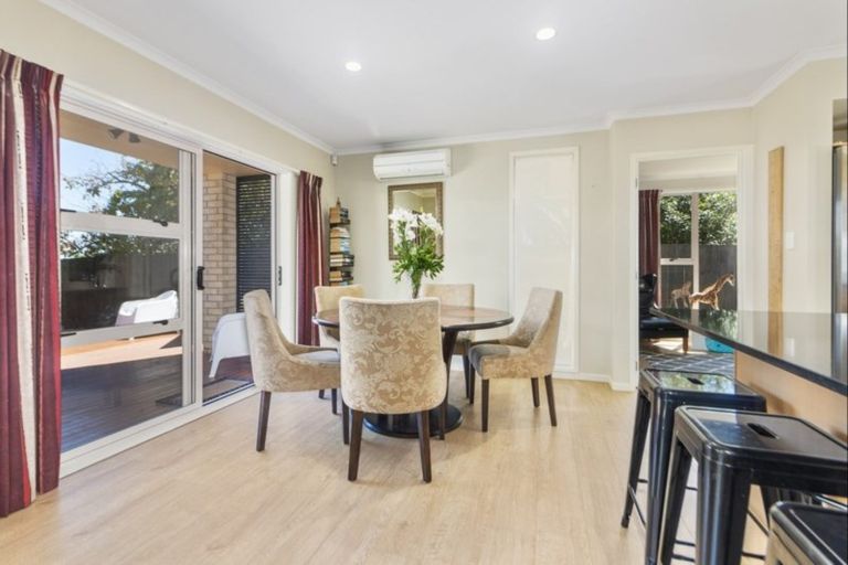 Photo of property in 25i Wellesley Road, Mangere Bridge, Auckland, 2022