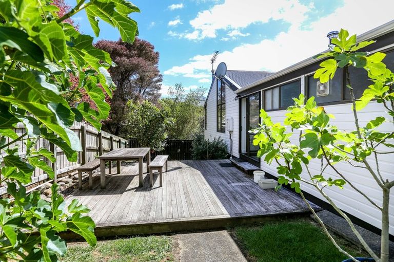 Photo of property in 6 Ainslee Street, Highlands Park, New Plymouth, 4312