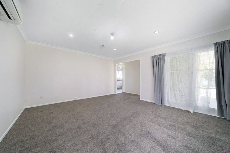 Photo of property in 93 Rosier Road, Glen Eden, Auckland, 0602