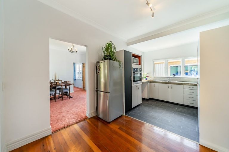 Photo of property in 9 Mangaroa Hill Road, Maoribank, Upper Hutt, 5018