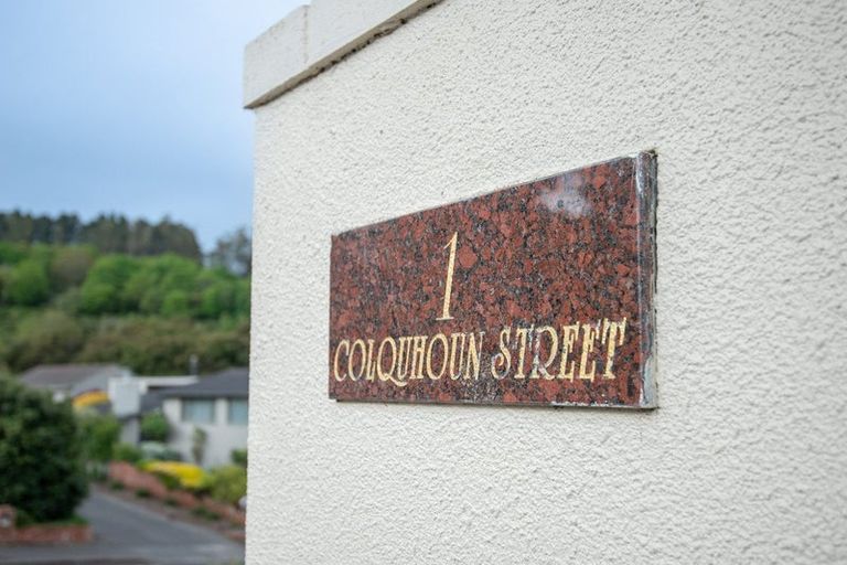 Photo of property in 1 Colquhoun Street, Glenross, Dunedin, 9011