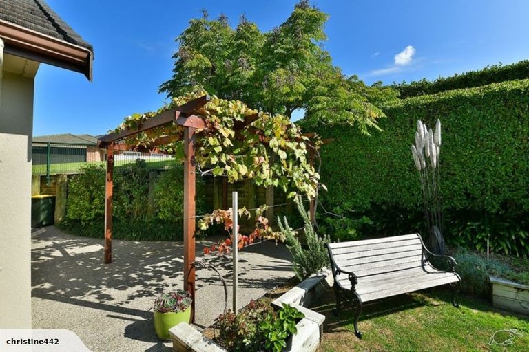 Photo of property in 34 Chesterfield Way, Orewa, 0931