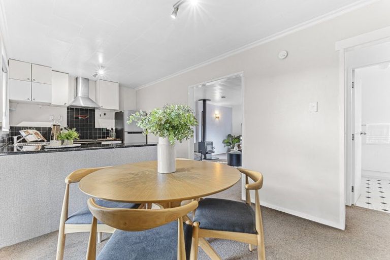 Photo of property in 1 La Salle Drive, Westown, New Plymouth, 4310