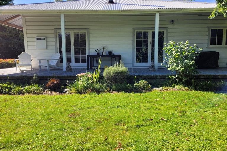 Photo of property in 3 Fabians Road, Papawai, Greytown, 5794