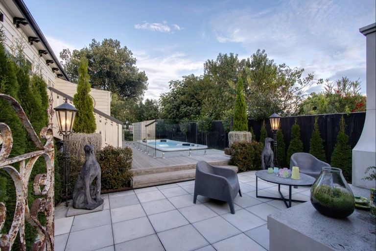 Photo of property in 12 Farndon Road, Clive, 4102