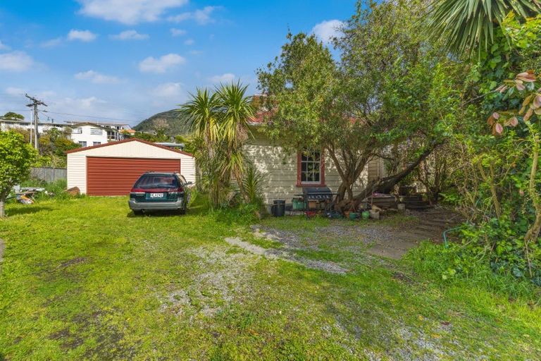 Photo of property in 20 Buller Street, Picton, 7220