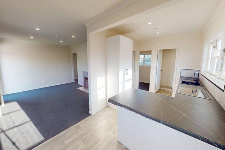 Photo of property in 60 Phillips Street, Sanson, 4817