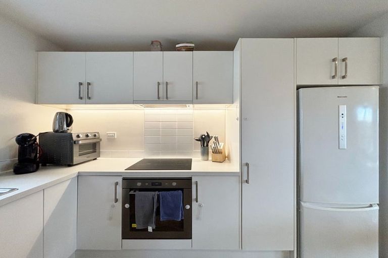 Photo of property in 3/32 Avalon Street, Richmond, Christchurch, 8013