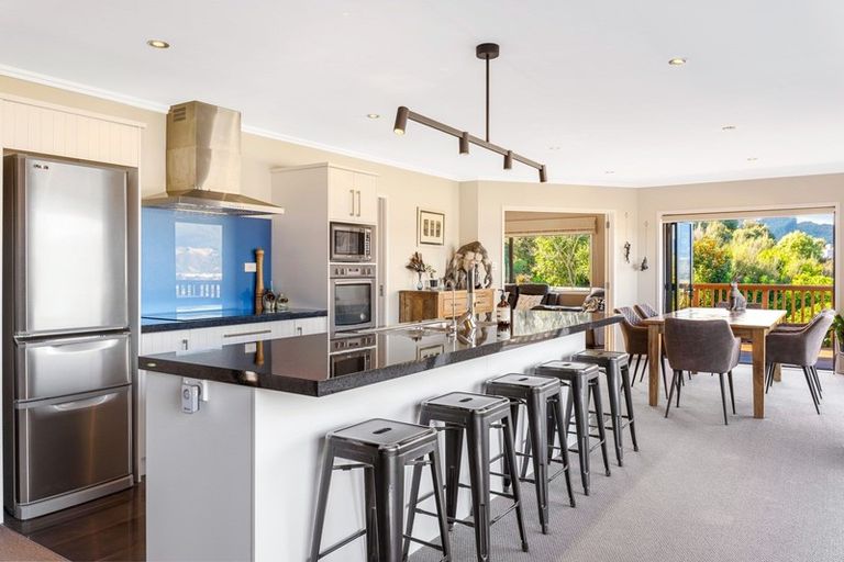 Photo of property in 43 Percy Kinsman Crescent, Riverstone Terraces, Upper Hutt, 5018