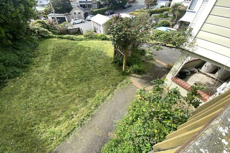 Photo of property in 32 Rodrigo Road, Kilbirnie, Wellington, 6022