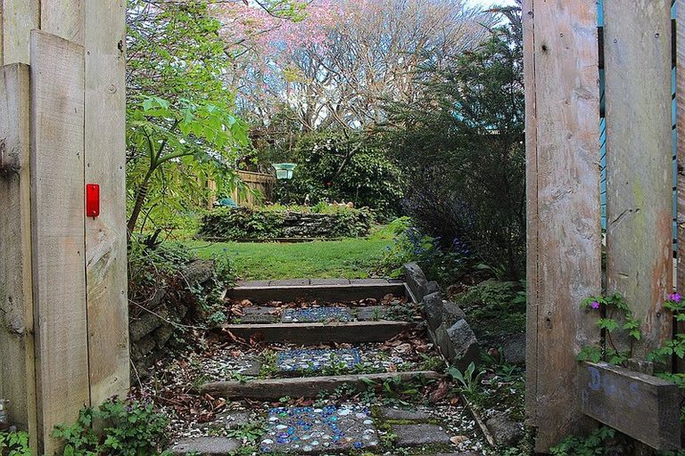 Photo of property in 72 Swansea Road, Stratford, 4332