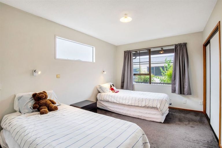 Photo of property in 26a Seymour Street, Hornby, Christchurch, 8042