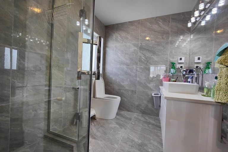 Photo of property in 27 Horsefields Drive, Flat Bush, Auckland, 2019