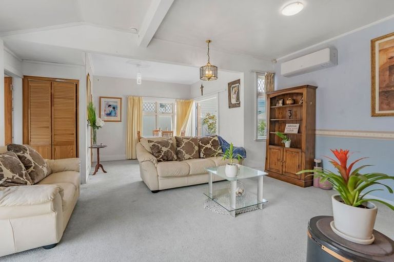 Photo of property in 53 William Street, Petone, Lower Hutt, 5012