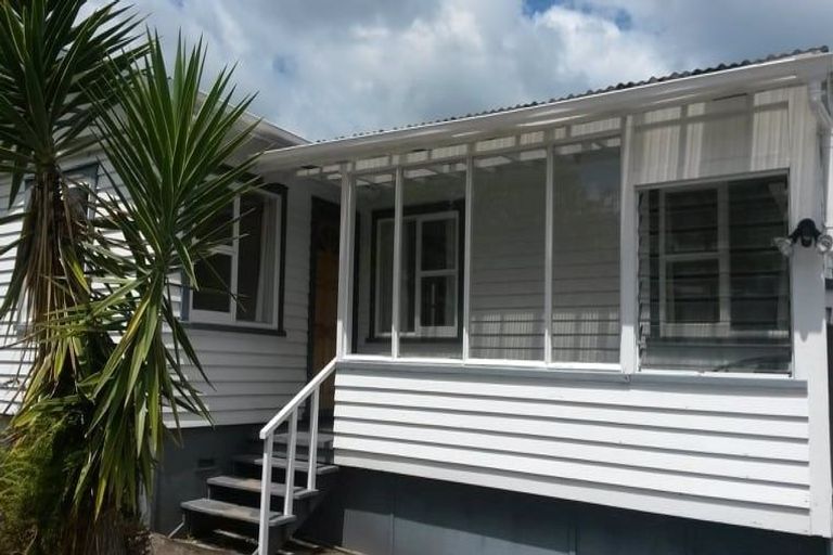 Photo of property in 3 Wiriana Place, Stanmore Bay, Whangaparaoa, 0932