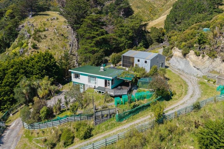 Photo of property in 474 Omokoroa Road, Makara, Wellington, 6972