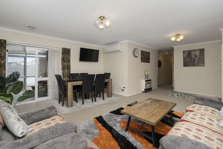 Photo of property in 1 Cole Lane, Milson, Palmerston North, 4414