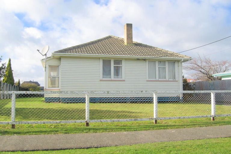 Photo of property in 1 Edinburgh Street, Feilding, 4702