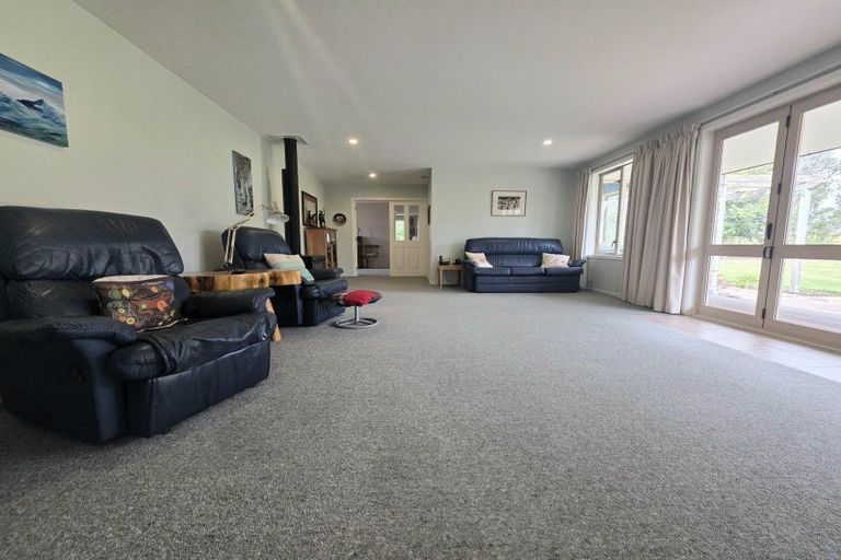 Photo of property in 374 Airedale Road, Weston, Oamaru, 9492