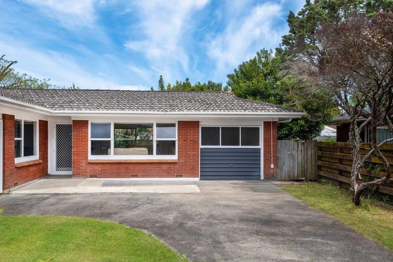 Photo of property in 2/8 Birdwood Avenue, Papatoetoe, Auckland, 2025