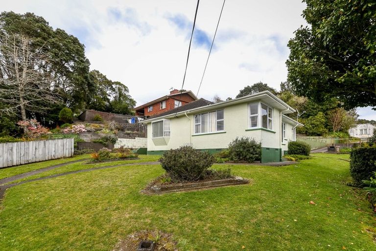 Photo of property in 108 Huatoki Street, Frankleigh Park, New Plymouth, 4310