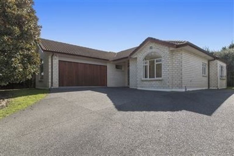 Photo of property in 44 Glenmonarch Place, Pyes Pa, Tauranga, 3112