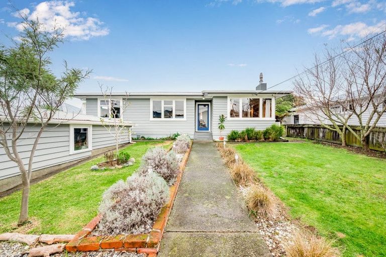 Photo of property in 30 Parakai Street, Paraparaumu, 5032