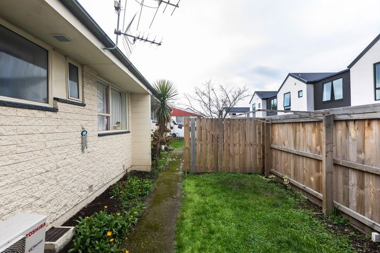 Photo of property in 1/4 Division Street, Riccarton, Christchurch, 8041