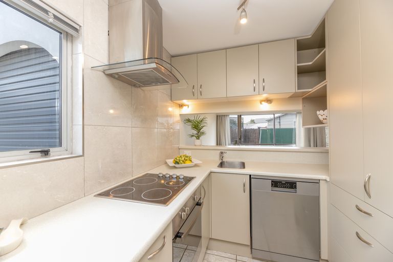 Photo of property in 1/9 Barrie Street, Addington, Christchurch, 8024