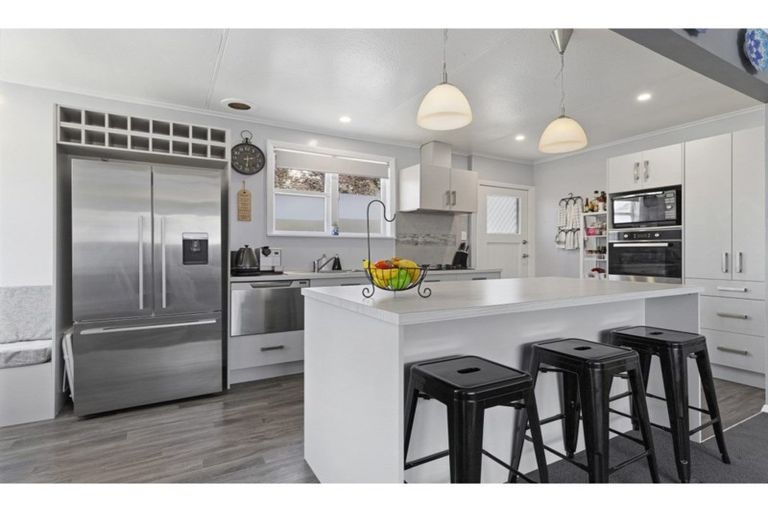 Photo of property in 96 Thames Road, Paeroa, 3600