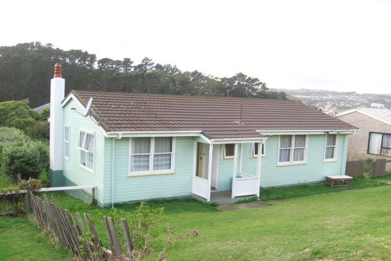 Photo of property in 17 Waiuta Street, Titahi Bay, Porirua, 5022