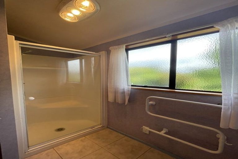 Photo of property in 7 Johnston Place, Welcome Bay, Tauranga, 3112