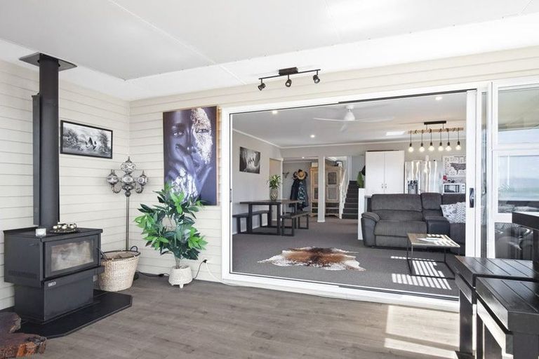 Photo of property in 875 East Coast Road, Kaiaua, Pokeno, 2473