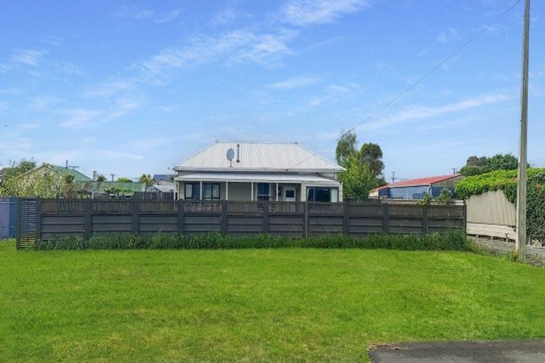 Photo of property in 4 Cemetery Road, Sanson, 4817