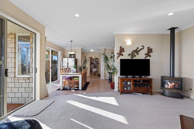 Photo of property in 26 Galaxy Place, Welcome Bay, Tauranga, 3112
