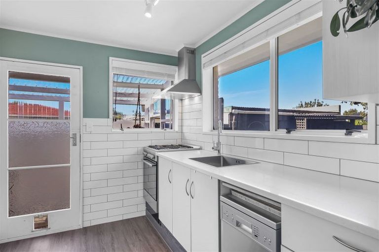 Photo of property in 3/18 Oakhampton Street, Hornby, Christchurch, 8042