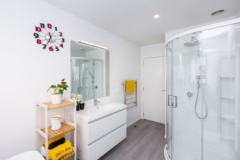 Photo of property in 21 Salisbury Crescent, Wallaceville, Upper Hutt, 5018