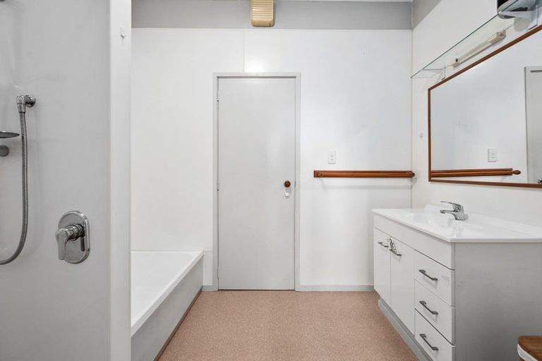 Photo of property in 69 Abbotsford Road, Waipawa, 4210