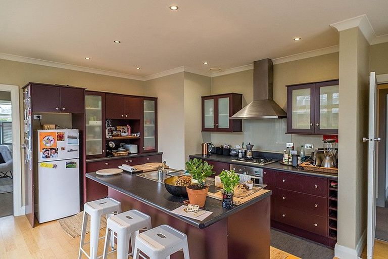 Photo of property in 243 Highgate, Roslyn, Dunedin, 9010