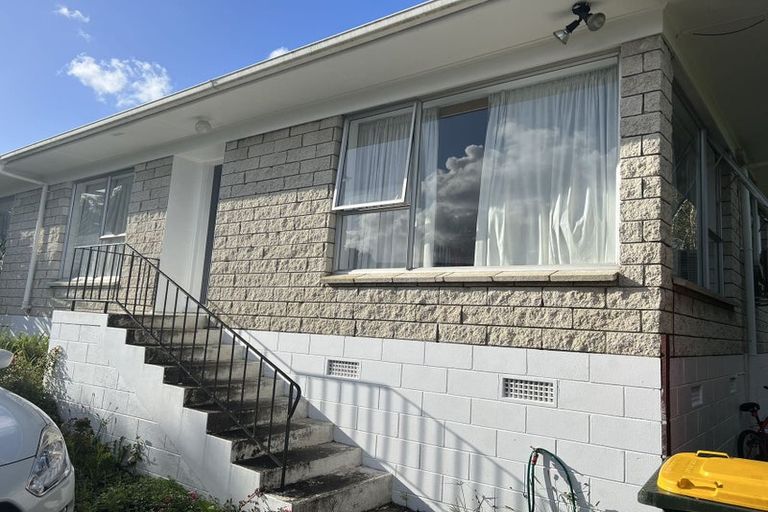 Photo of property in 2/28 Imogene Way, Half Moon Bay, Auckland, 2012