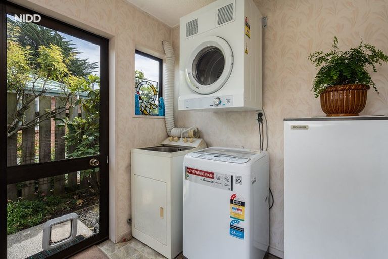 Photo of property in 27c Oxford Street, South Dunedin, Dunedin, 9012