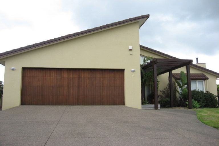 Photo of property in 40 Greig Place, Pukekohe, 2120