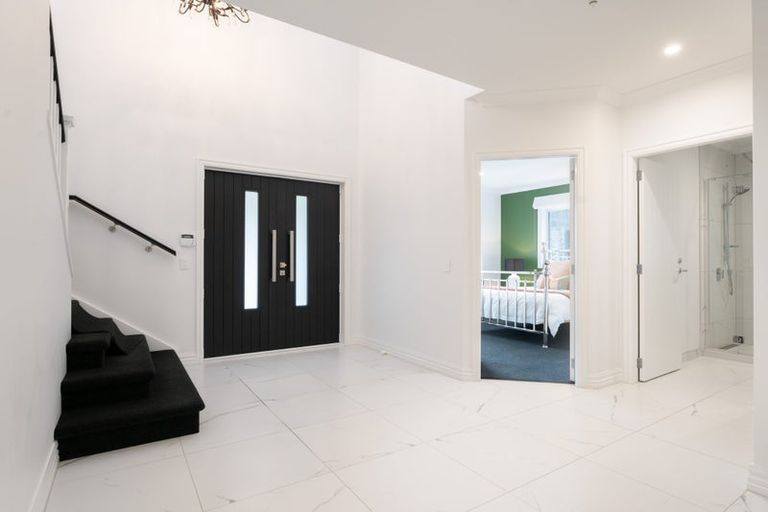 Photo of property in 100 Melksham Drive, Churton Park, Wellington, 6037