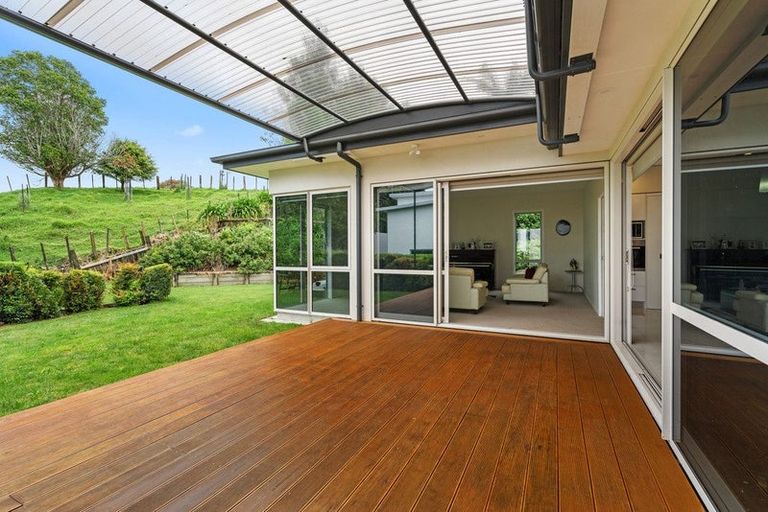 Photo of property in 4 William Street, Highlands Park, New Plymouth, 4312