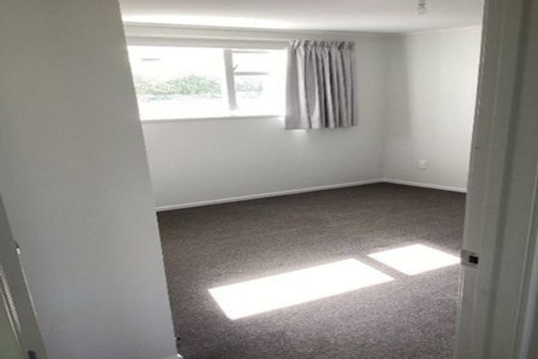 Photo of property in 24 Manaia View Road, One Tree Point, 0118