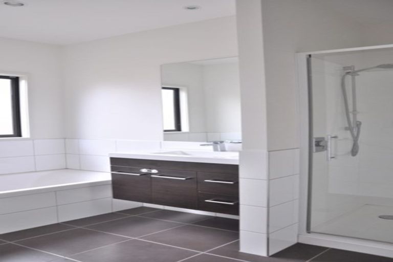 Photo of property in 11 Kirkpatrick Place, Havelock North, 4130