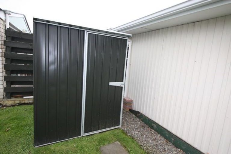 Photo of property in 12 Raglan Avenue, Cloverlea, Palmerston North, 4412